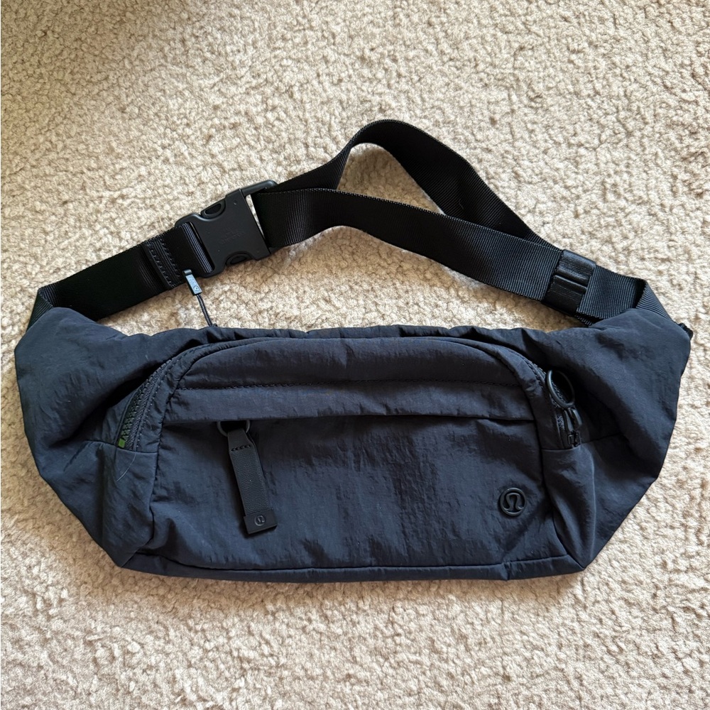 NWOT Lululemon Fanny Pack Waist Bag